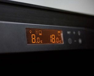 Встраиваемый мультитемпературный винный шкаф EuroCave S-259 K-800021-L фото 2 в Тюмени