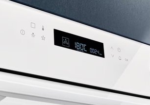 Духовой шкаф Электролюкс EOE7C31V фото 3 в Тюмени Духовой шкаф Electrolux EOE7C31V фото 3 в Тюмени