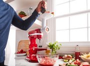 Насадка-мясорубка Китчен Эйд 5KSMFGA фото 4 в Тюмени Насадка-мясорубка KitchenAid 5KSMFGA фото 4 в Тюмени