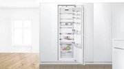 Встраиваемый однокамерный холодильник Bosch KIR81ADE0 фото 2 в Тюмени