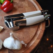 Пресс для чеснока Китчен Эйд KG132AC фото 3 в Тюмени Пресс для чеснока KitchenAid KG132AC фото 3 в Тюмени