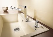 Смеситель Бланко Alta-S compact chrome/Silgranit шампань фото 4 в Тюмени Смеситель Blanco Alta-S compact chrome/Silgranit шампань фото 4 в Тюмени