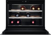 Винный шкаф AEG KWK884520M