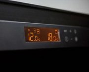 Трехтемпературный винный шкаф EuroCave E-PURE-L P-300049-L фото 3 в Тюмени