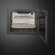 Встраиваемый винный шкаф Smeg CVI121B3 фото 2 в Тюмени