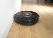 Робот-пылесос АйРобот Roomba 581 фото 3 в Тюмени Робот-пылесос iRobot Roomba 581 фото 3 в Тюмени