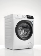 Стиральная машина Electrolux EW8F3R28S фото 3 в Тюмени