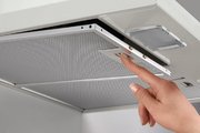 Вытяжка Electrolux EFC226V фото 4 в Тюмени