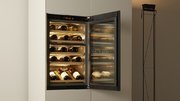 Встраиваемый винный шкаф V-ZUG WineCooler V4000 90 WC4T-51102 R черное стекло фото 2 в Тюмени
