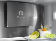 Встраиваемый холодильник Electrolux E8MNCD18S фото 3 в Тюмени