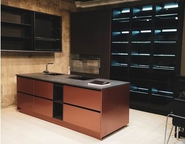 г. Краснодар, ул. Буденного, 129 (вход на пересечении улиц Калинина и Рашпилевской)