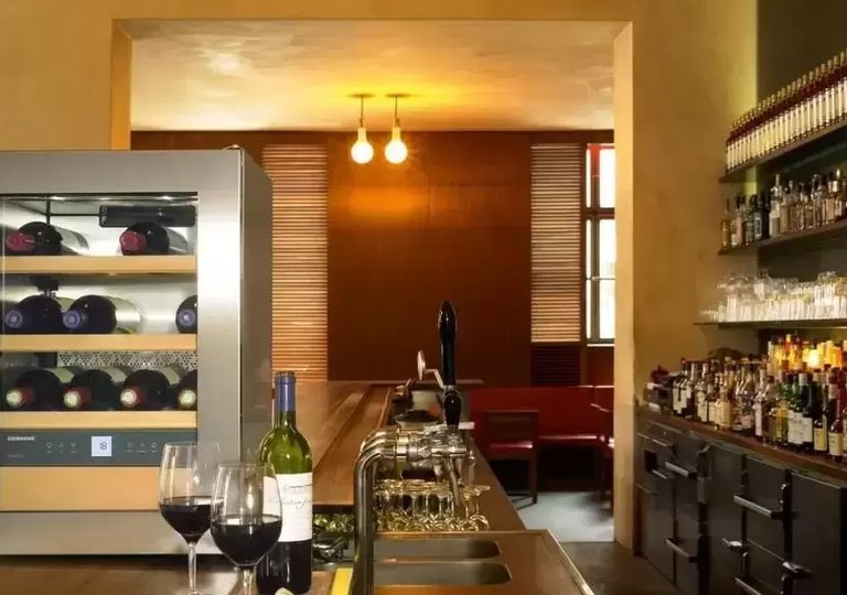 Рейтинг винных шкафов 2025 года по качеству и надежности Рейтинг винных шкафов 2025 года по качеству и надежности