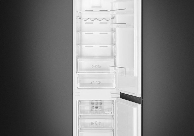 Обзор холодильника Smeg C8194TNE Обзор холодильника Smeg C8194TNE