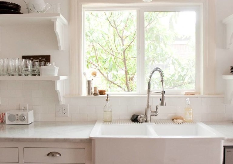 Какой излив предпочесть для смесителя на кухне Какой излив предпочесть для смесителя на кухне