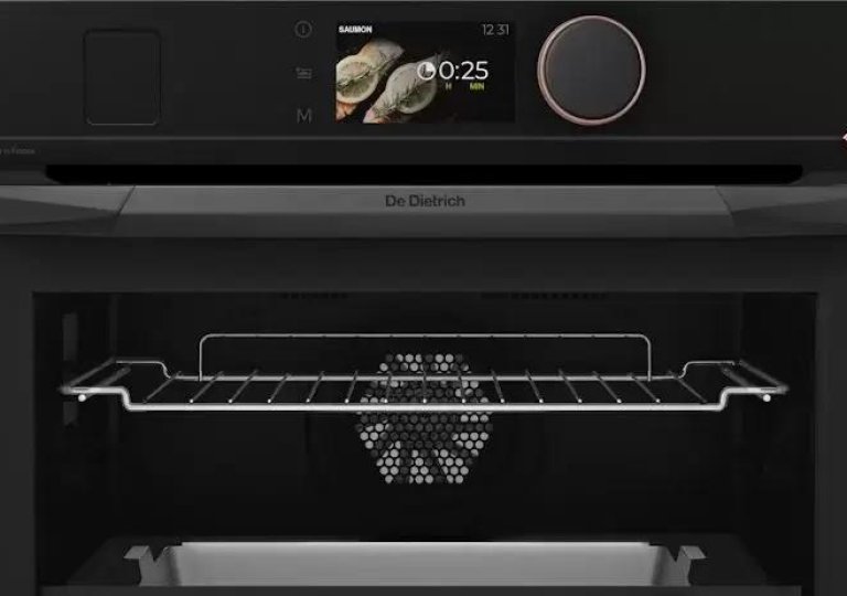 Обзор духового шкафа с паром De Dietrich DKR4741H Обзор духового шкафа с паром De Dietrich DKR4741H