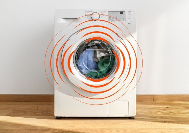 Почему стиральная машина прыгает при отжиме и как решить эту проблему Почему стиральная машина прыгает при отжиме и как решить эту проблему