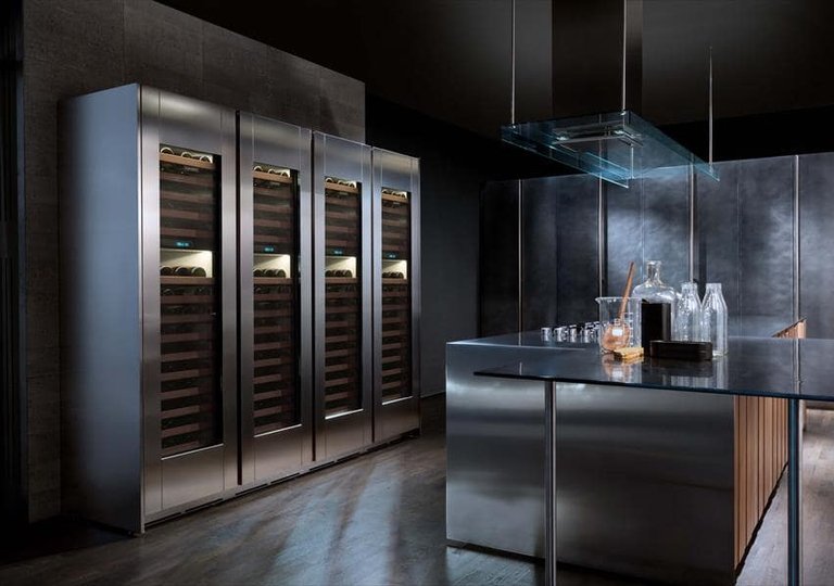 Сравнение винных шкафов: лидеры 2023 года Сравнение винных шкафов: лидеры 2023 года