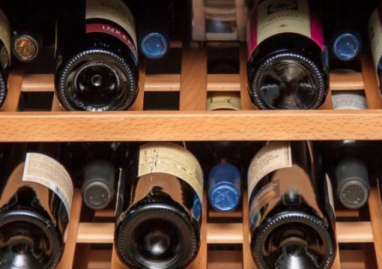 Какой винный шкаф лучше купить: отзывы специалистов в 2024 году Какой винный шкаф лучше купить: отзывы специалистов в 2024 году